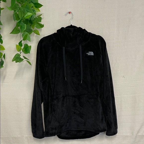 The North Face Jackets & Blazers - The North Face Black Plush Pullover